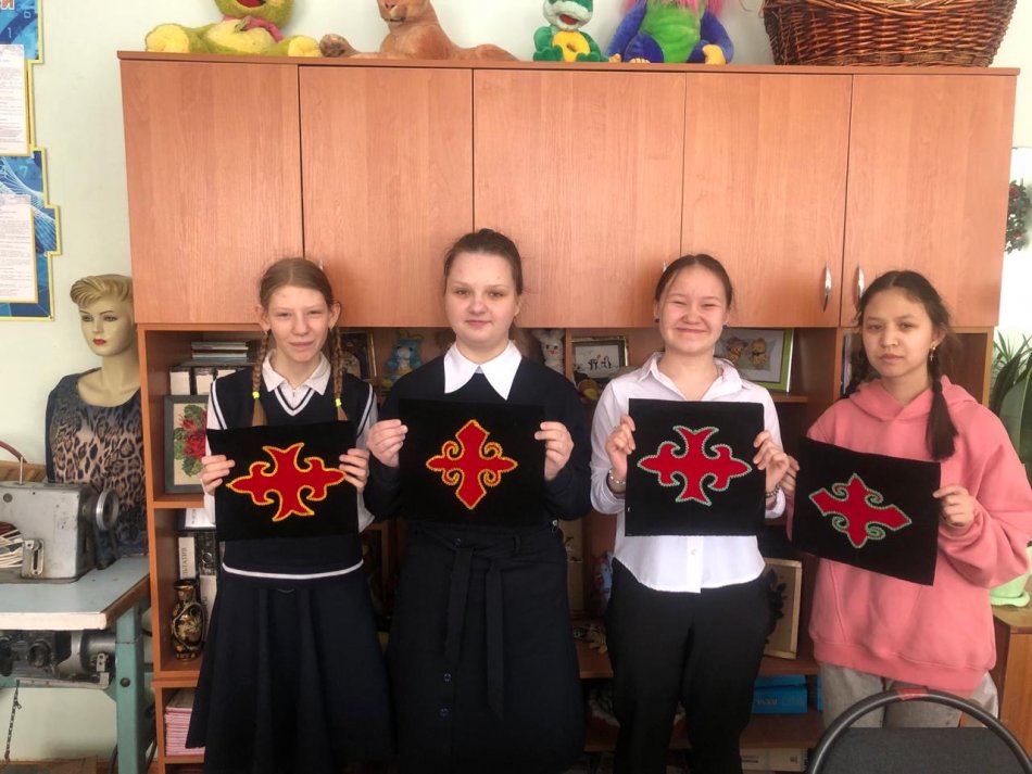 «Шығармашылықтағы үйлесімділік» атты қолөнер көрмесі