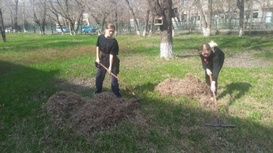"Таза мектеп ауласы"еңбек десанты