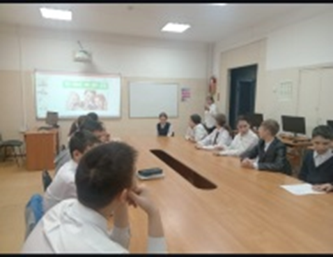 9-сынып оқушылары арасында «Өзіне-өзі көмектесу және өзін-өзі қорғау дағдыларын дамыту» тақырыбында сабақ өткізілді.